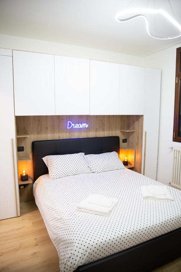 Sweet House Meda Apartment Milan Luaran gambar